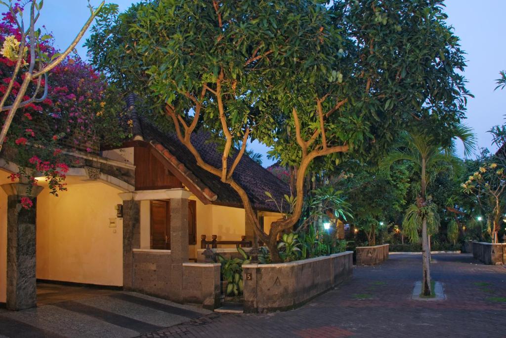 Taman Ayu 212 Otel Denpasar Dış mekan fotoğraf